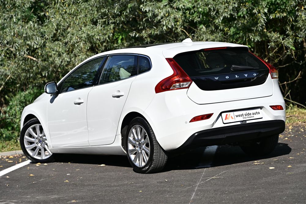 Volvo V40 - D2 - 2013 - Panoramic/Xenon/Keyless