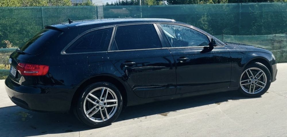 AuDi A4 B8.