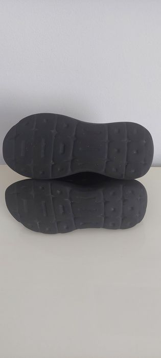 Adidasi adidas mărimea 35 1/3