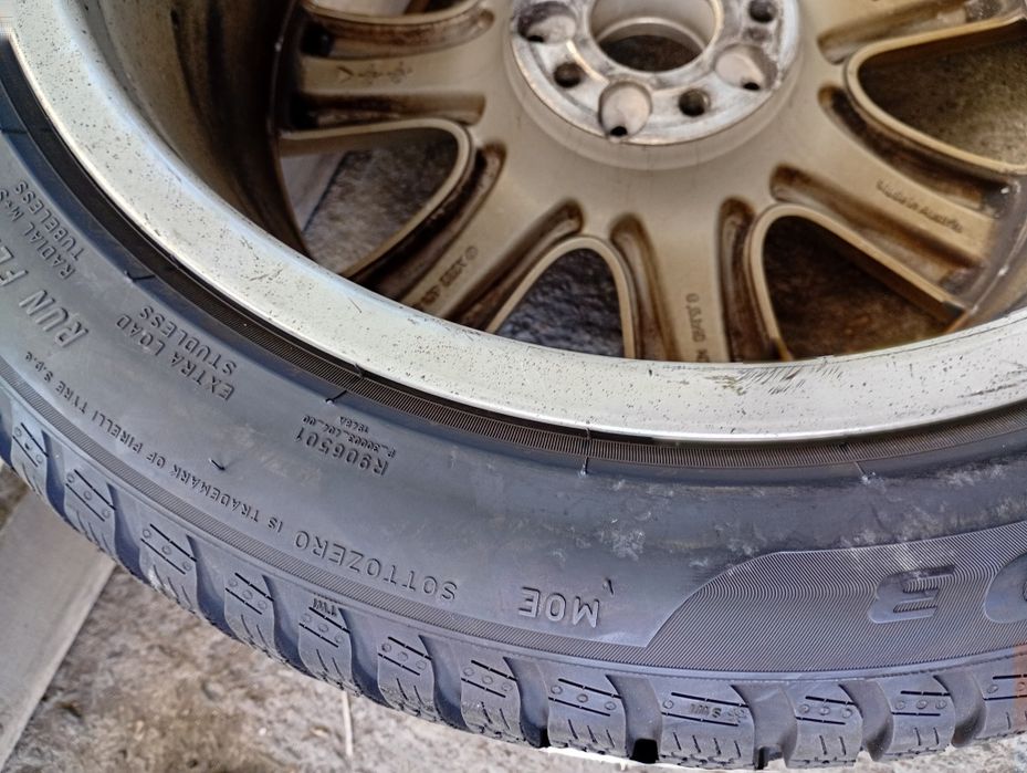 Почти нови 4бр.245/45/19 Pirelli SZ3 dot1817 RFT