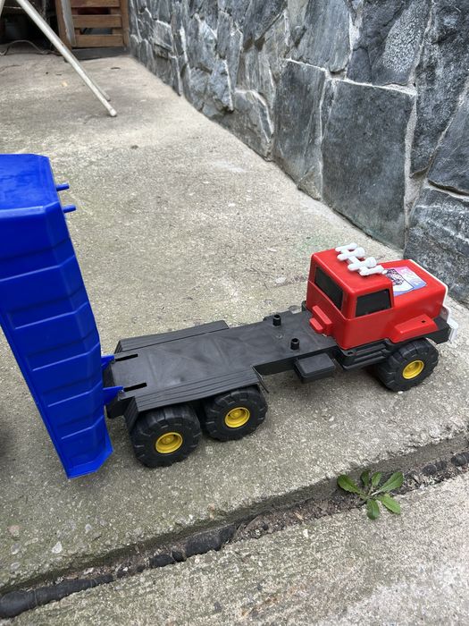 Голями играчки в изправност