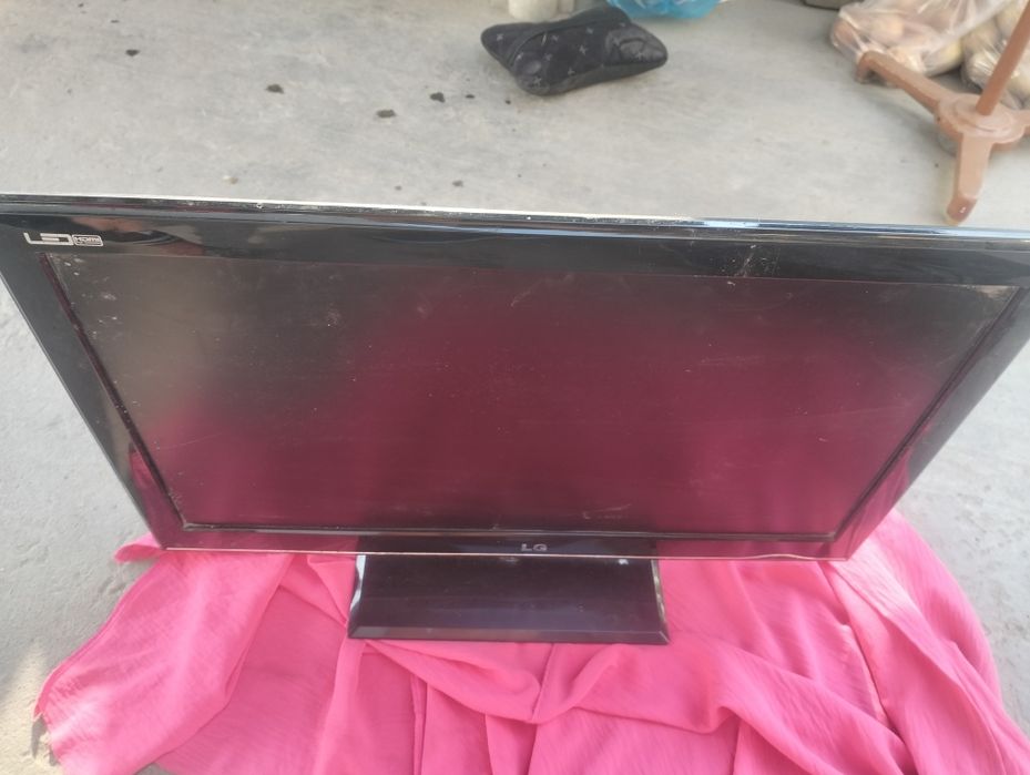 Продам телевизор