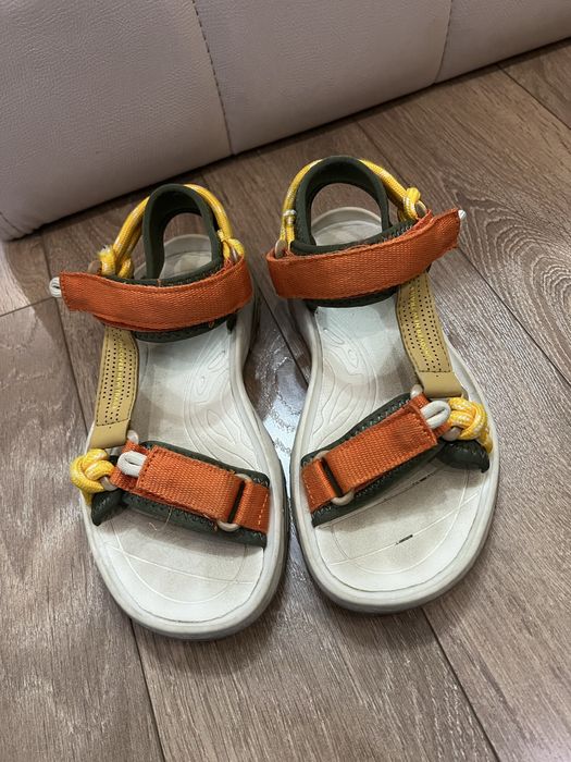 ZARA Сандали детски