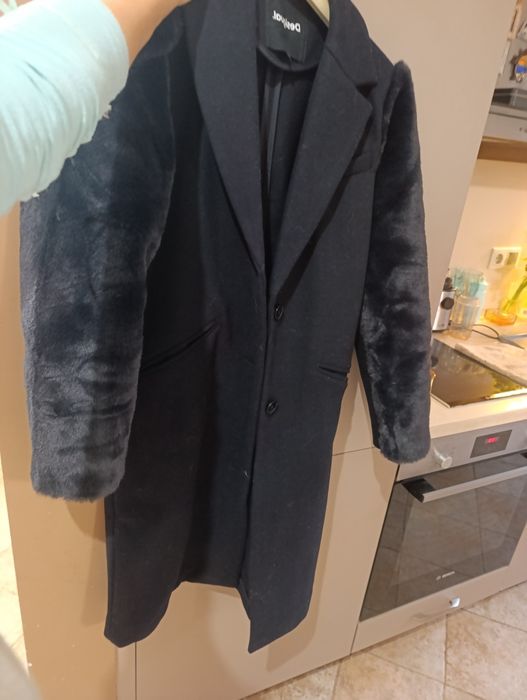 Палто Desigual тъмносиньо