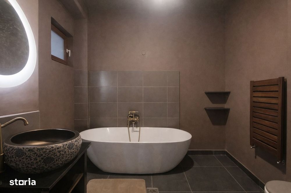 De închiriat apartament/birou zona centrală