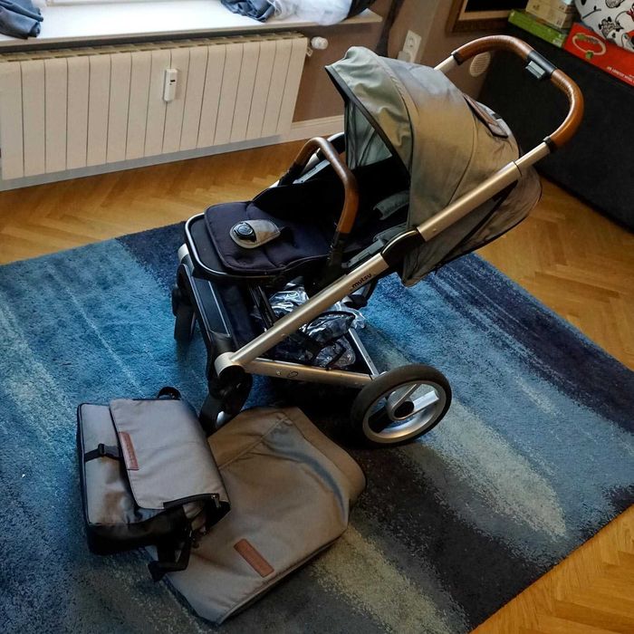 Бебешка количка 2 в 1 Mutsy i2 Urban Nomad White & Blue