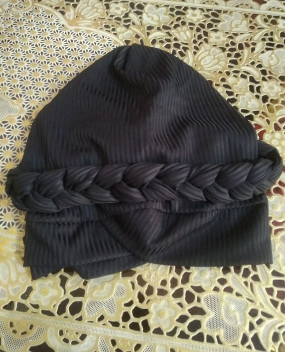 Тюрбан -шапка чёрного цвета