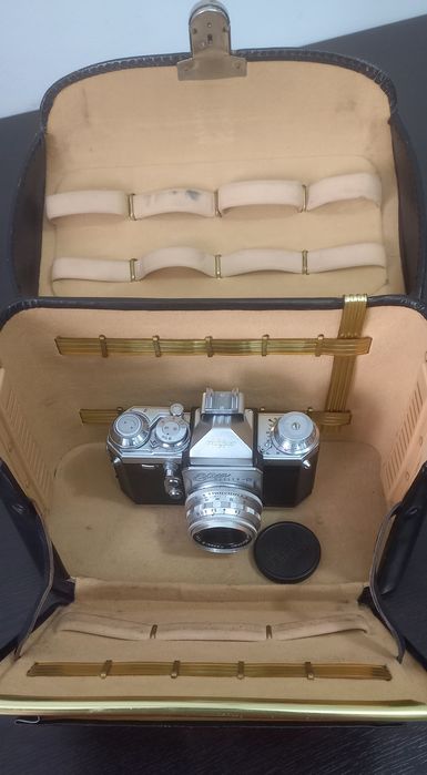 Aparat foto   SLR - EDIXA Reflex  D cu accesorii și geantă OMNICA - IMPECABIL