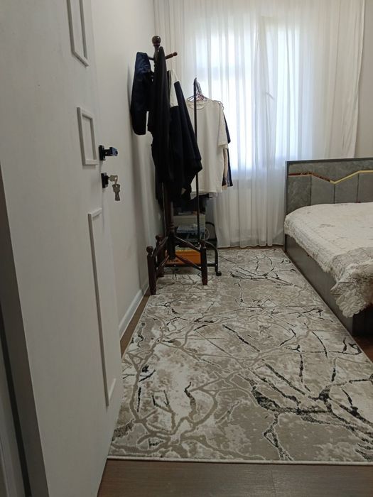 Nurafshon city  3 xonali uy birinchi qurilgan 4 talik gishtli uylardan