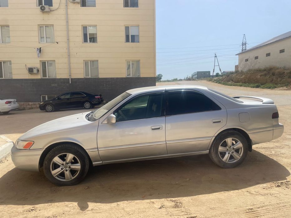 Продаю Toyota Camry 20