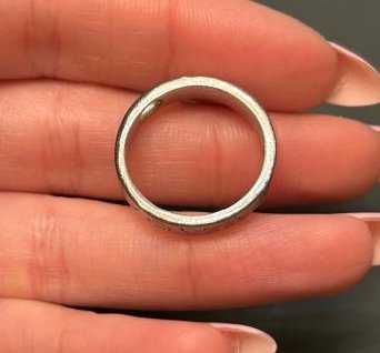 Дамски пръстен със сърца