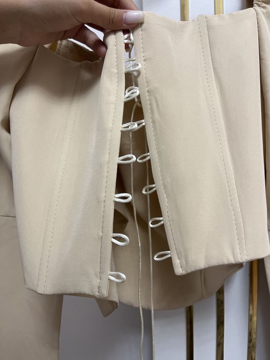 Корсет с завязкой