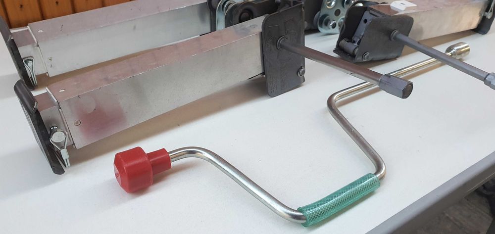 Cricuri de stabilizare AL-KO ClickFix, 420-624 mm,  noi, din aluminiu