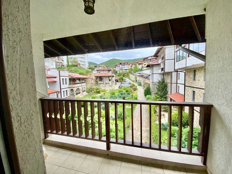 Продава се Тристаен апартамент в Свети Влас - 100 кв.м за 1980 €/кв.м - Снимка #17