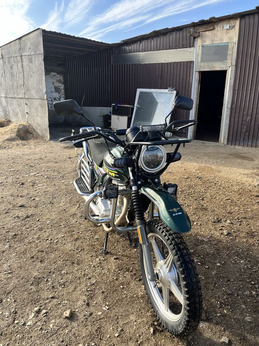 Продам мотоцикл LTM M14 200куб