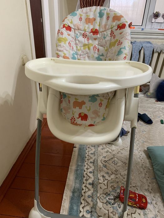 Детский столик для кормления