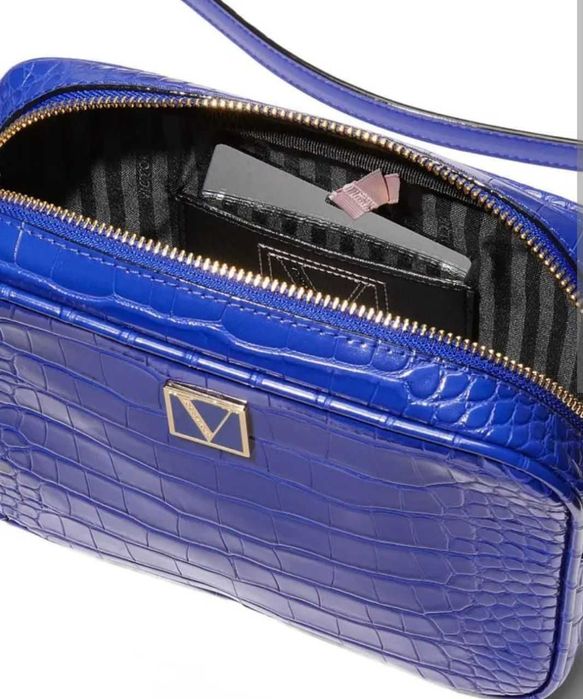 Сумка от Victoria's secret ( бордовый также синий )