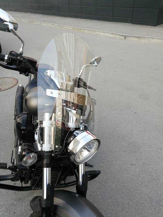 Parbriz pentru motocicleta.