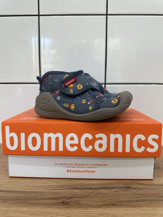 Пантофи biomecanics 23 номер