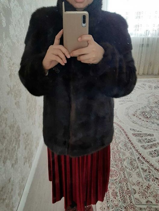 Шуба норковая продам