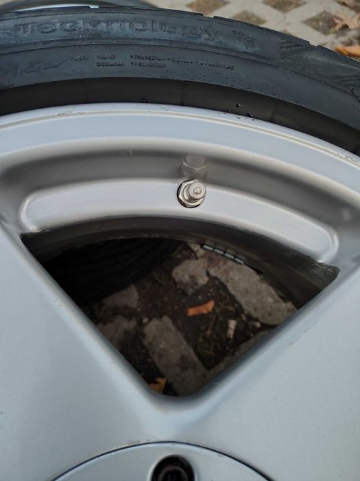 AZEV A 17" 5X100 8J ET30