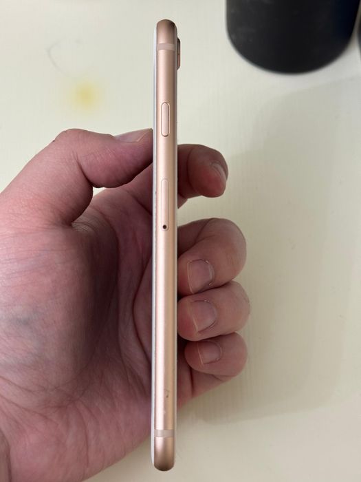 Продам iphone 8 128 gb