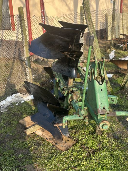 Vand plug reversibil JOHN DEERE cu 2 brazde impecabil!