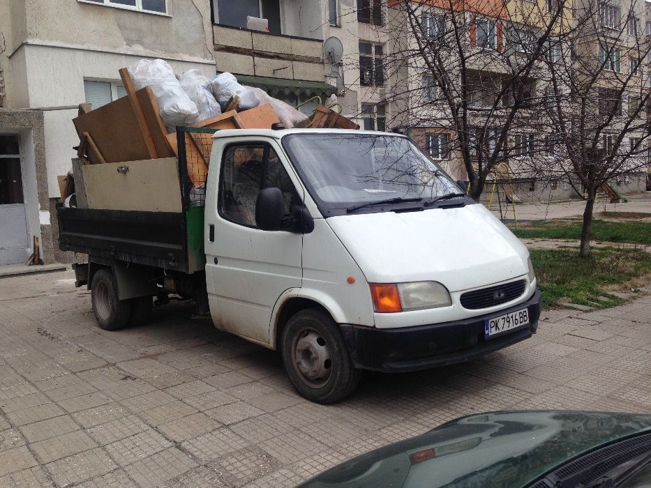 Почистване на мазета,дворове,тавани,гаражи.Събаряне на стари сгради.