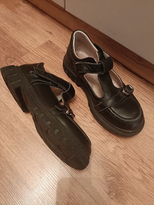 Туфли школьные на девочку