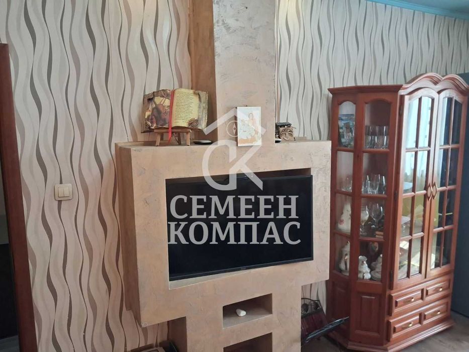 Тристаен апартамент в квартал Кършияка