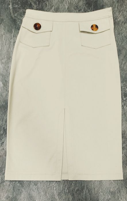 Юбка    прямая с  разрезом