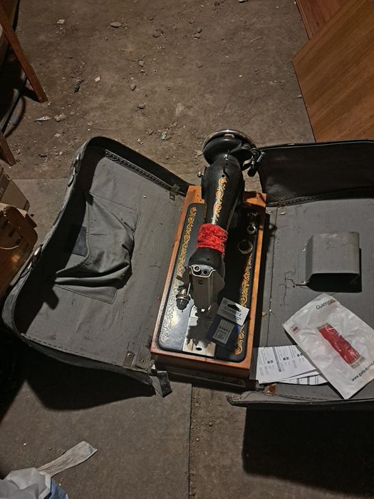 Продам швейная машинка раритет