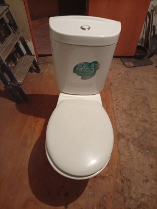 Унитаз в комплекте