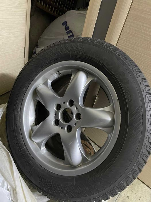 Зимняя резина 255/55  R18