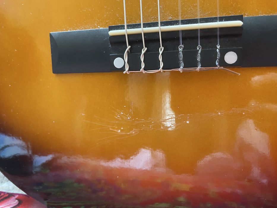 продам гитару