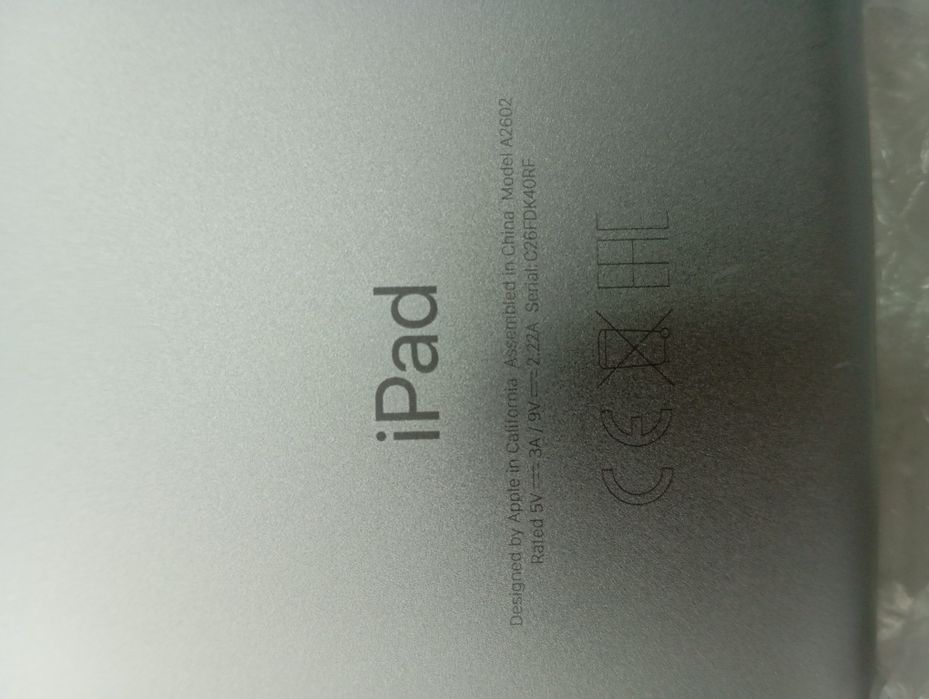 Продам планшет Apple iPad на запчасти
