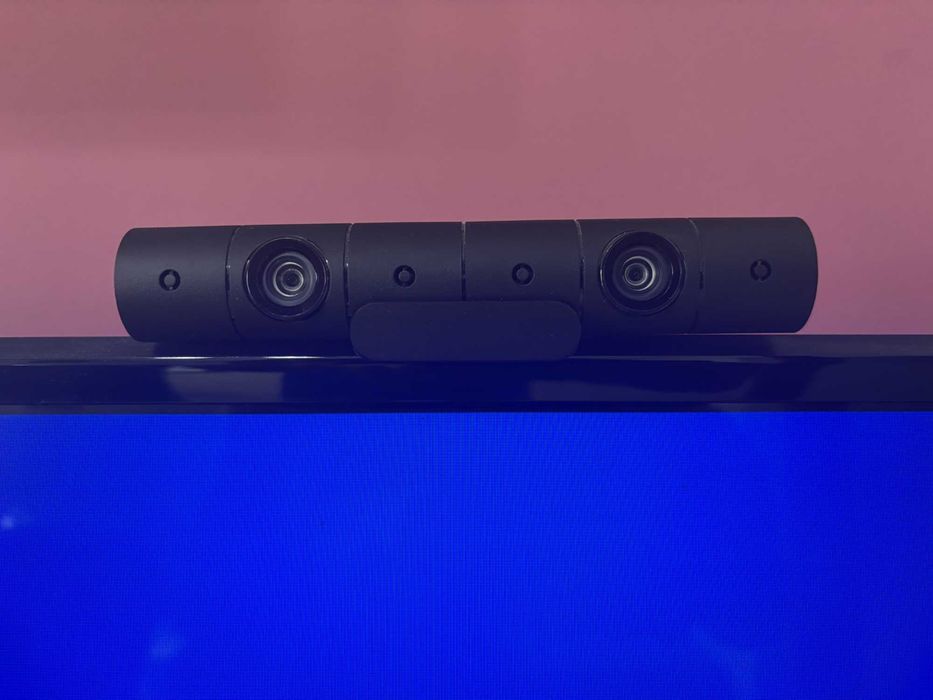 PS4 Slim 500GB + PSVR + Move + 2 Controllers + 8 Games AAA Bundle