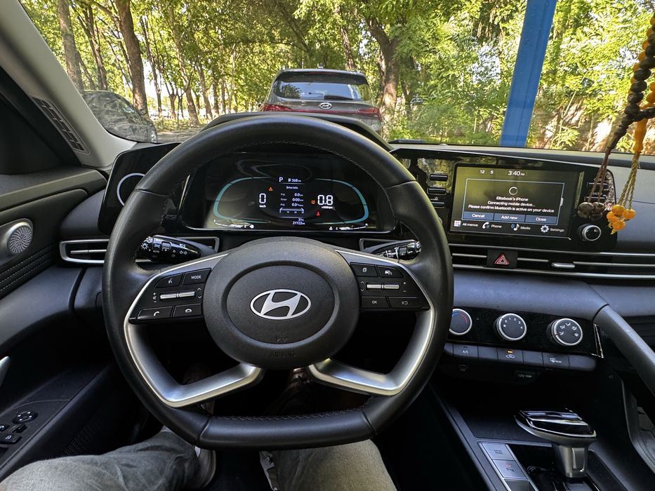 Hyundai Elantra 2023 йил