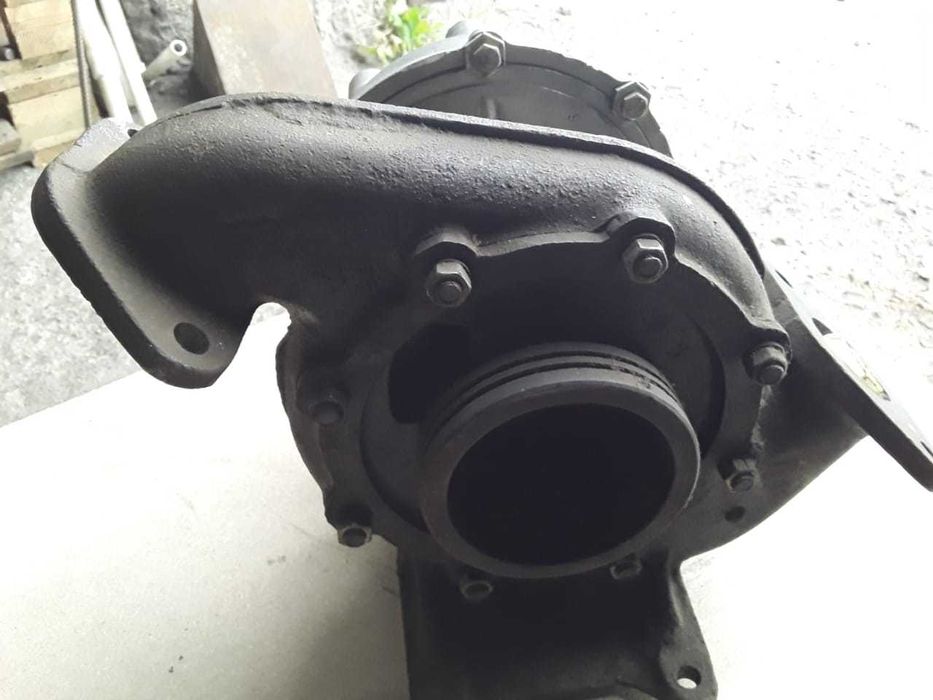 Турбокомпрессор                 .