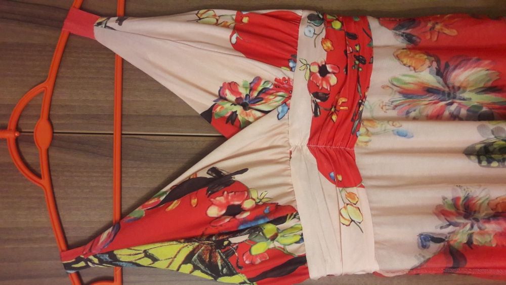 Платье вечернее.