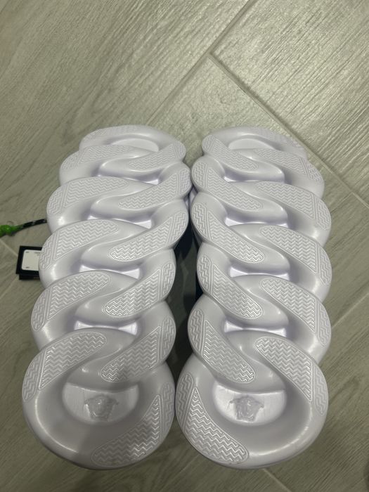 Versace Chain Reaction Black Flower