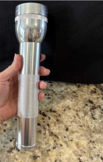 Lanterna premium mare MagLite SUA Ontario silver + rezerve