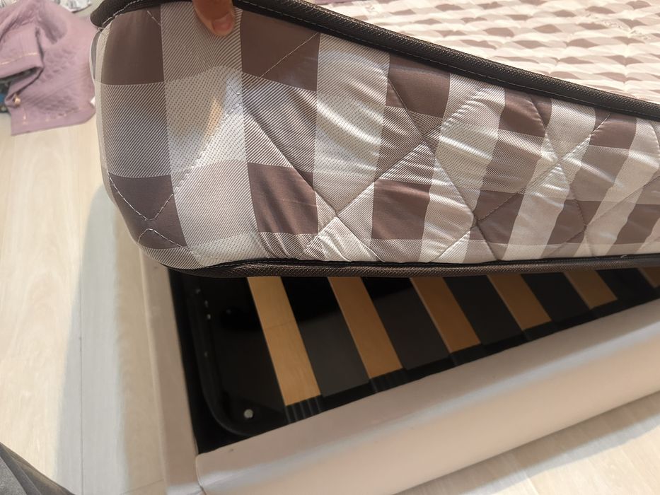 Продам кровать 2шт