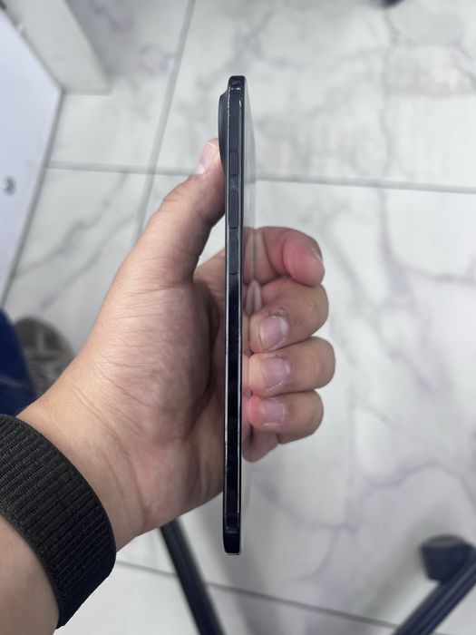 Продам iPhone Air