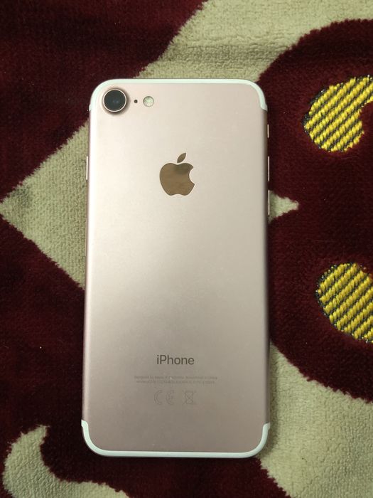 Продам iphone 7