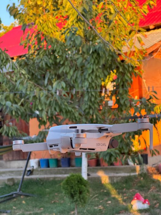 Drona Dji mini 2 4k