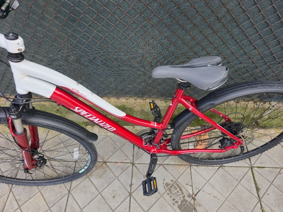 SPECIALIZED ariel Дамски 28 цола 3х8 скорости Обслужен Хидравлични дис