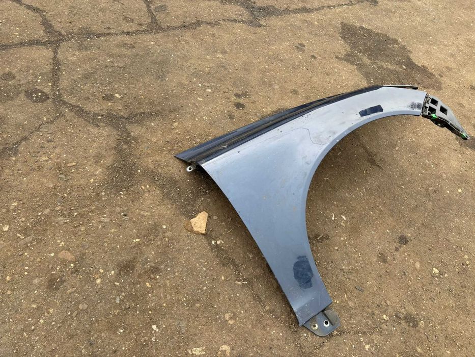 Aripa stanga/dreapta Volvo C70 an 2010