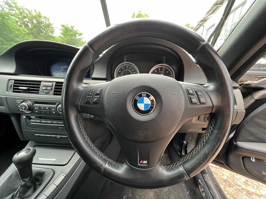 На части бмв е93 М3 420кс с65 bmw s65 m3 420hp ръчка циц навигация