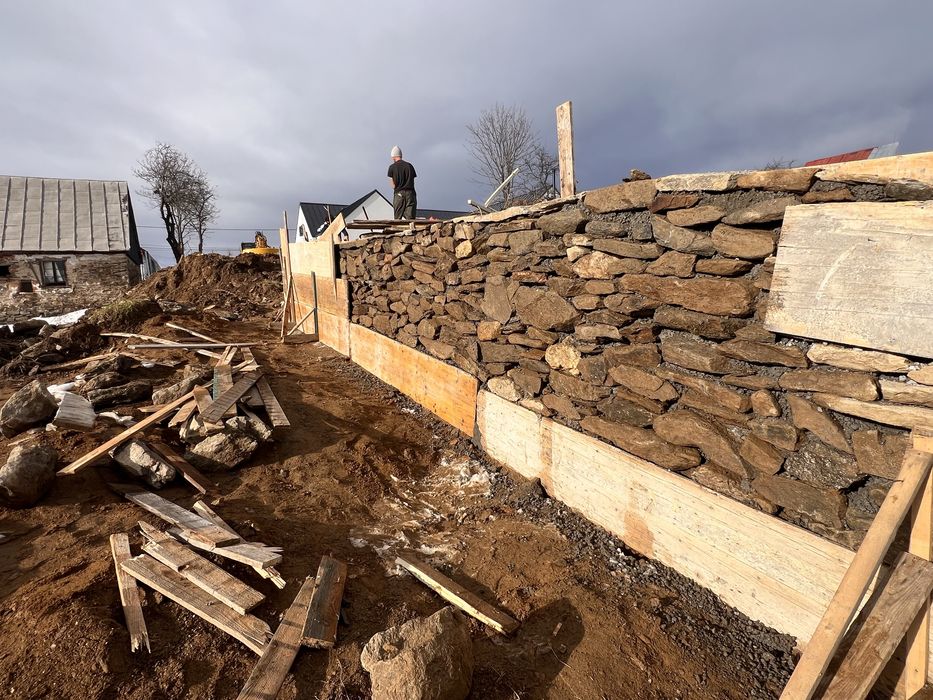 Construim Ziduri de sprijin din piatra naturala de munte sau cariera